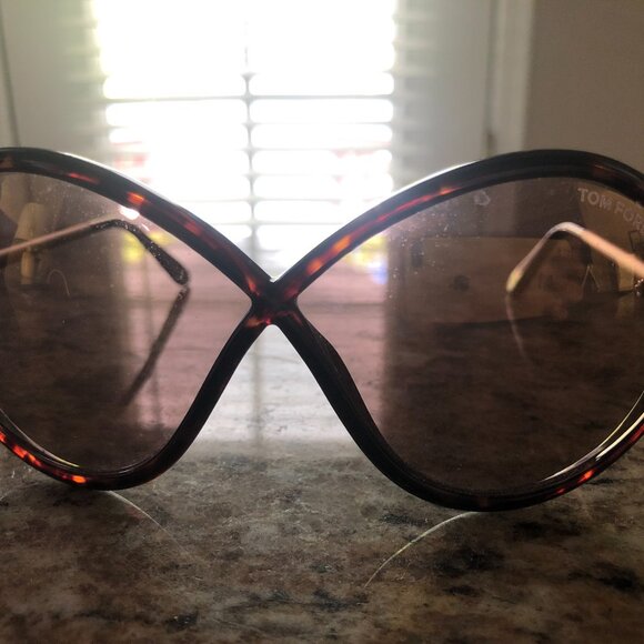 Tom Ford sunglases, women, like new main image 2